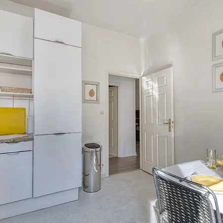 Potiers Parking Hyper Centre Apartment *